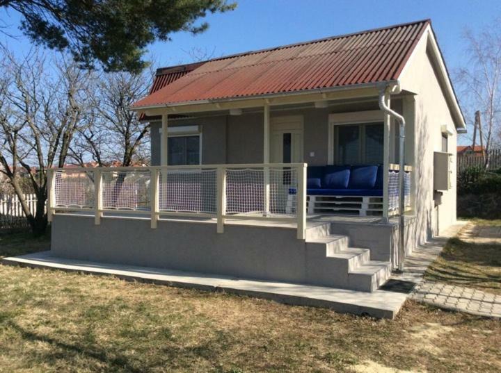Szegfu Apartmanhaz Villa Balatonfůzfő Exterior foto