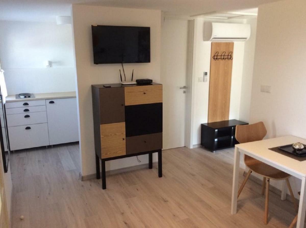 Szegfu Apartmanhaz Villa Balatonfůzfő Exterior foto